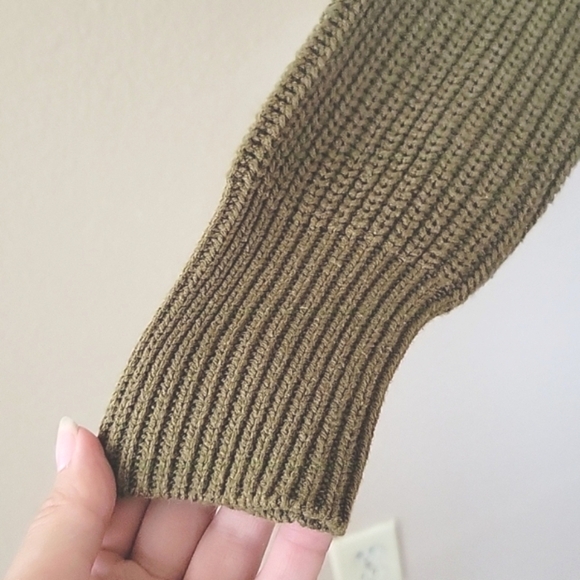 Urban Outfitters Womens Olive Green Cropped Knit Crew Neck Sweater - Size M - Picture 4 of 7